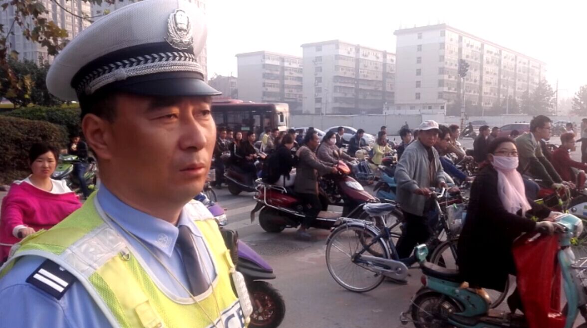 上班表情：1逗2羞3怕 你是哪個？