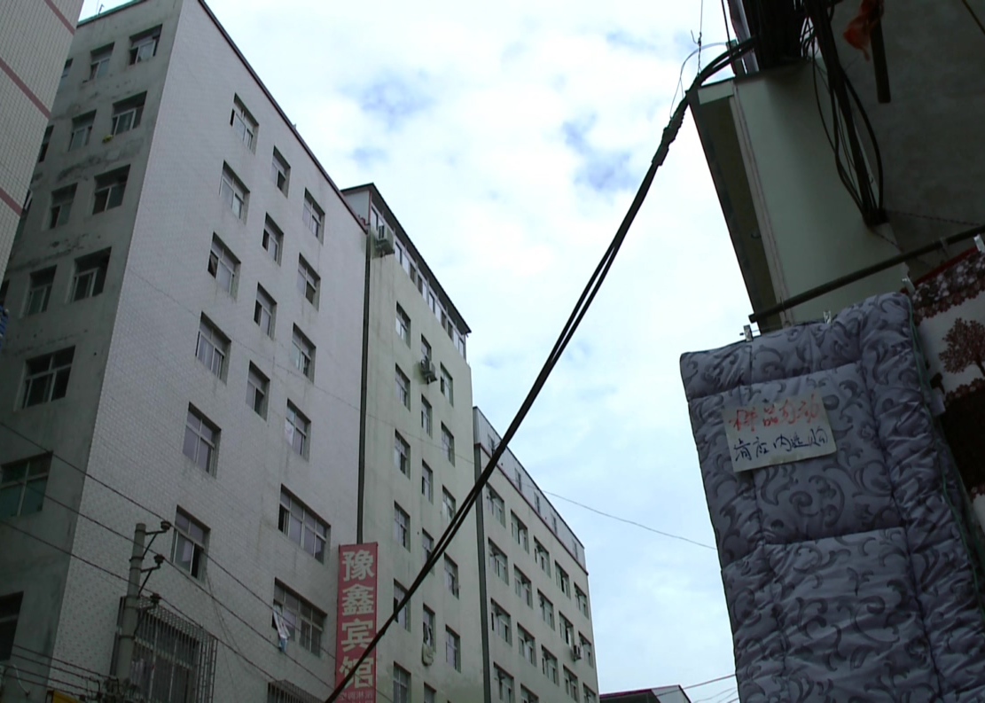 鄭州表情：聽(tīng)說(shuō)在城中村買床單都找他