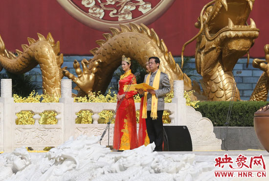 省委副書記、省政協(xié)主席葉冬松致歡迎詞。映象網(wǎng)記者 邵恰 攝