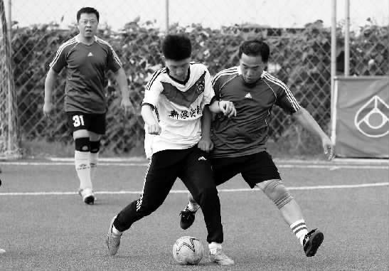 天行健隊在國家足球一級裁判、中超裁判于躍的帶領(lǐng)下，配合那是相當(dāng)默契