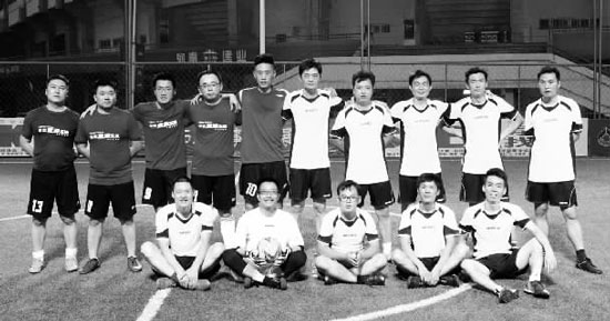 均已晉級的東方今報和平安保險隊，將這場比賽當(dāng)成了熱身賽