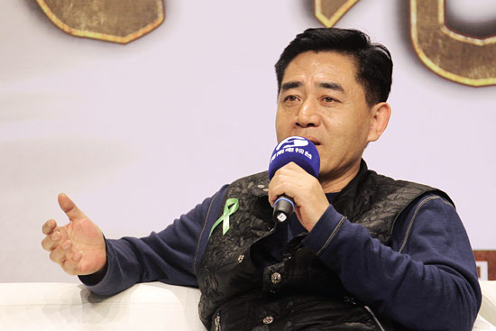 陳寶國(guó)：我感覺和河南很有緣分，和河南的觀眾也有親切感