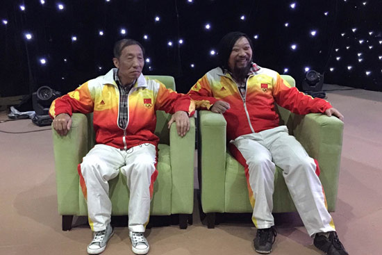 《父母的成績(jī)單》節(jié)目錄制中范濤 《父母的成績(jī)單》節(jié)目錄制中范濤