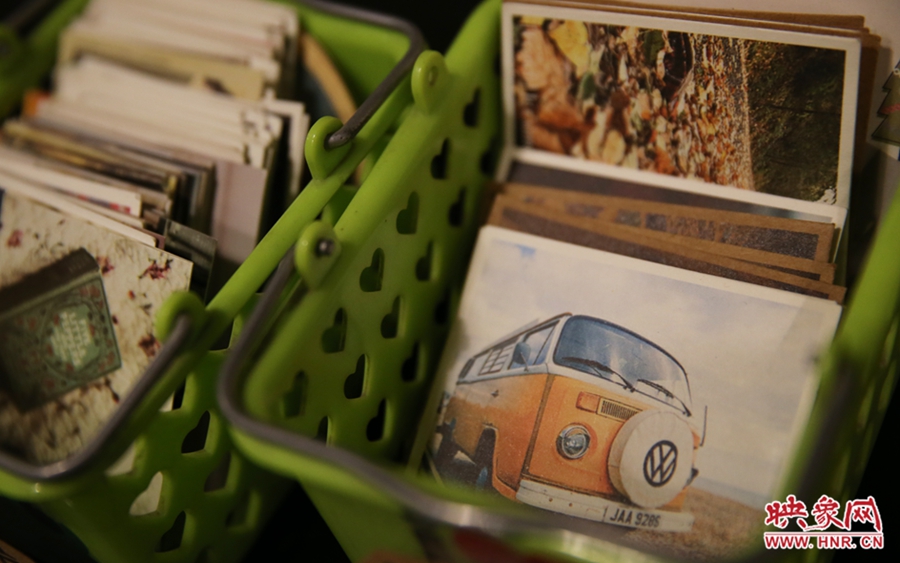 書店內(nèi)出售的書簽。