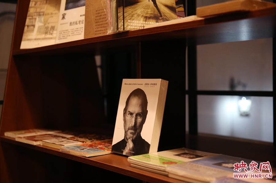 書店內(nèi)的書。